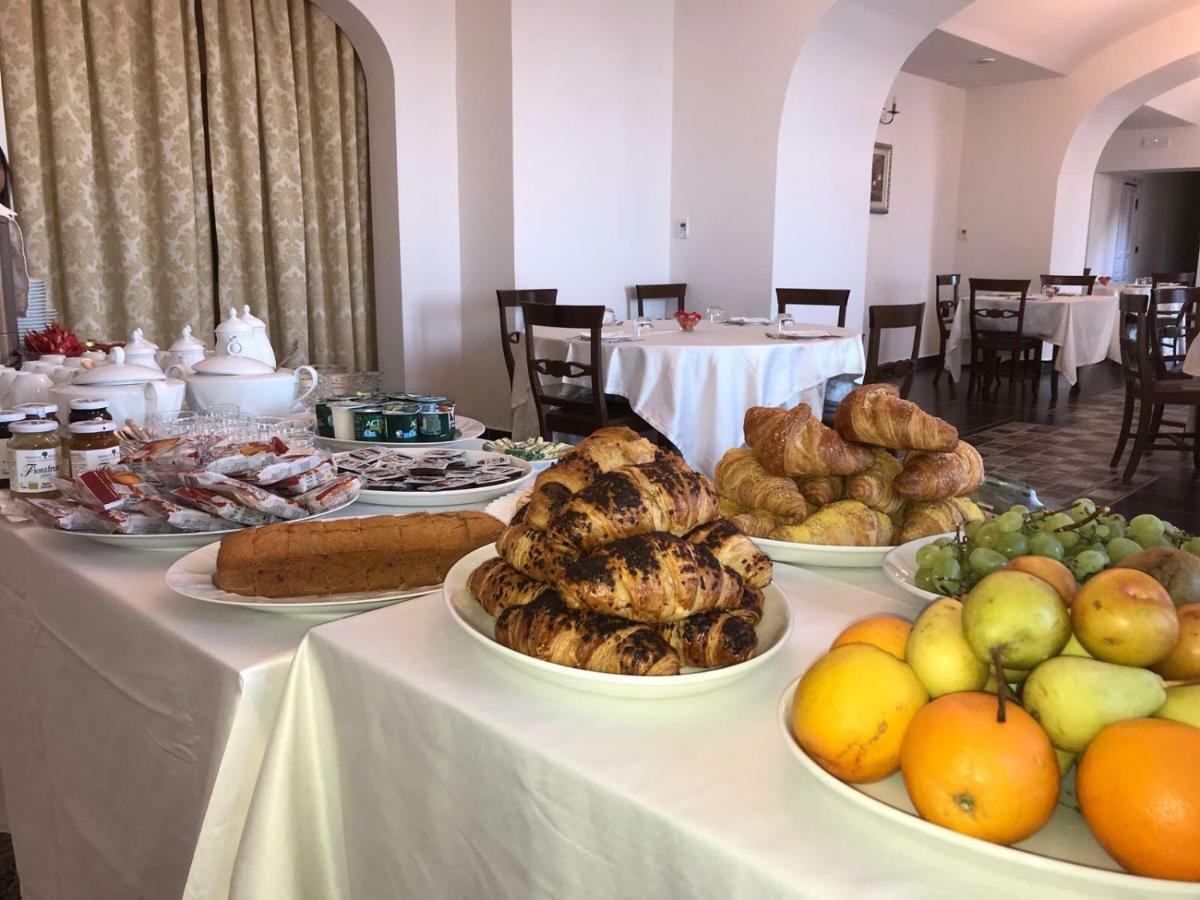 Palazzo Cestari Hotel Montesano sulla Marcellana Экстерьер фото